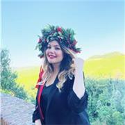 Mi chiamo ichrak sono a tudentessa magistrale presso l’università degli studi di Milano. Insegnò Inglese, Francese, è Arabo